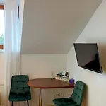 Navara Pensión Kolín