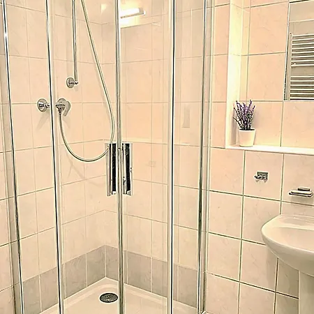 Guest house Navara 3*