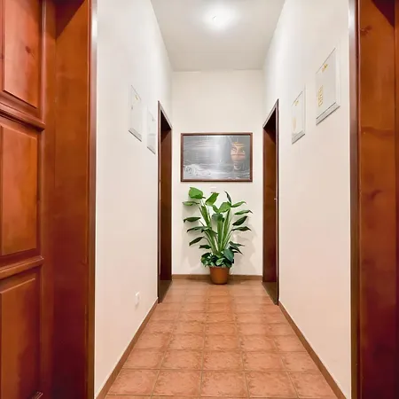 Navara Guest house 3*