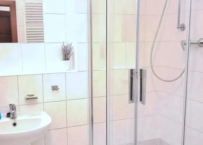 بيت ضيافة Navara